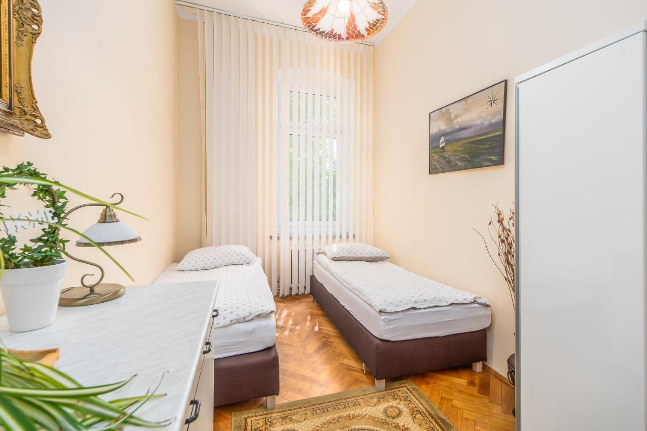 Pod Roza Wiatrow Apartment Kolobrzeg Bagian luar foto