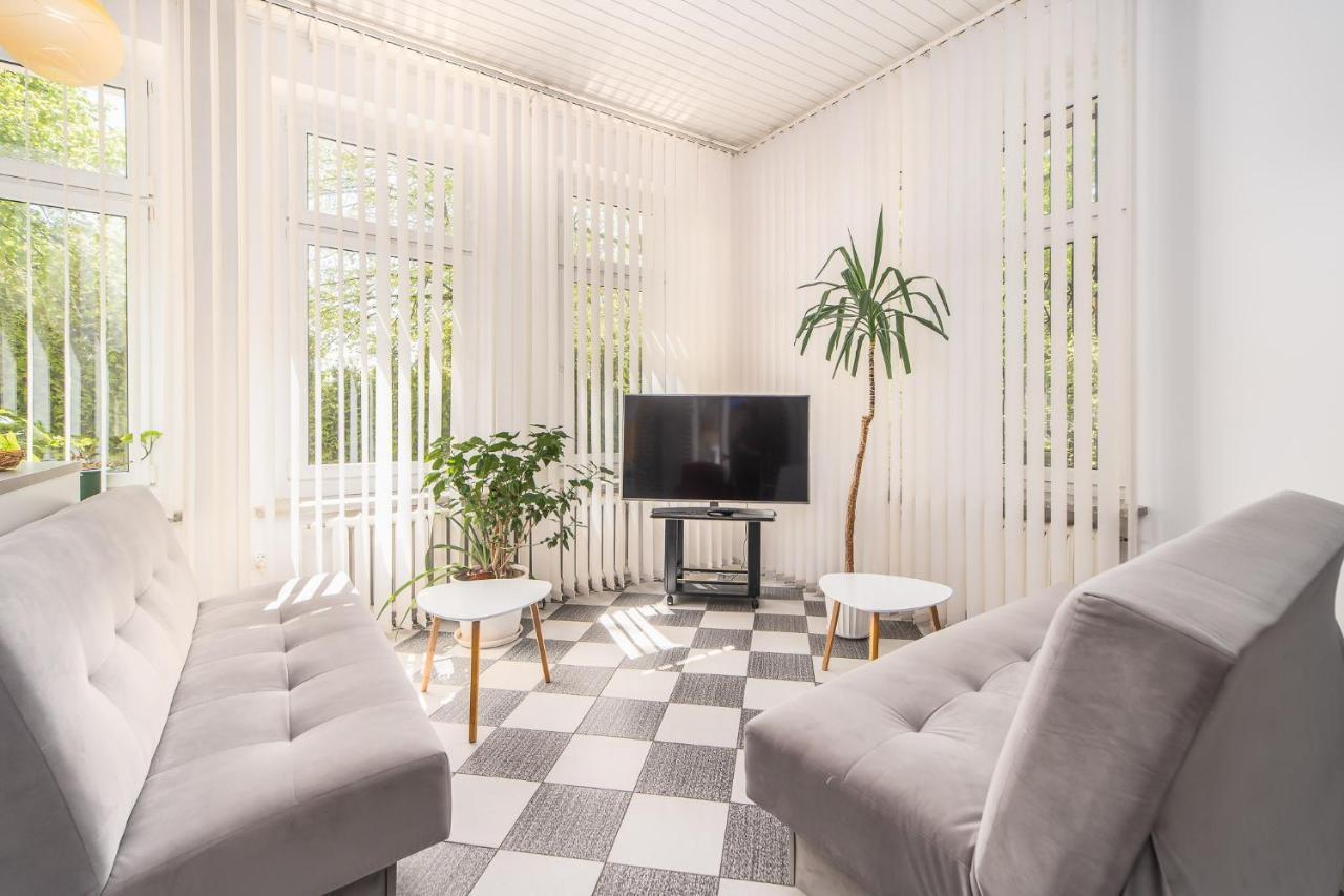Pod Roza Wiatrow Apartment Kolobrzeg Bagian luar foto