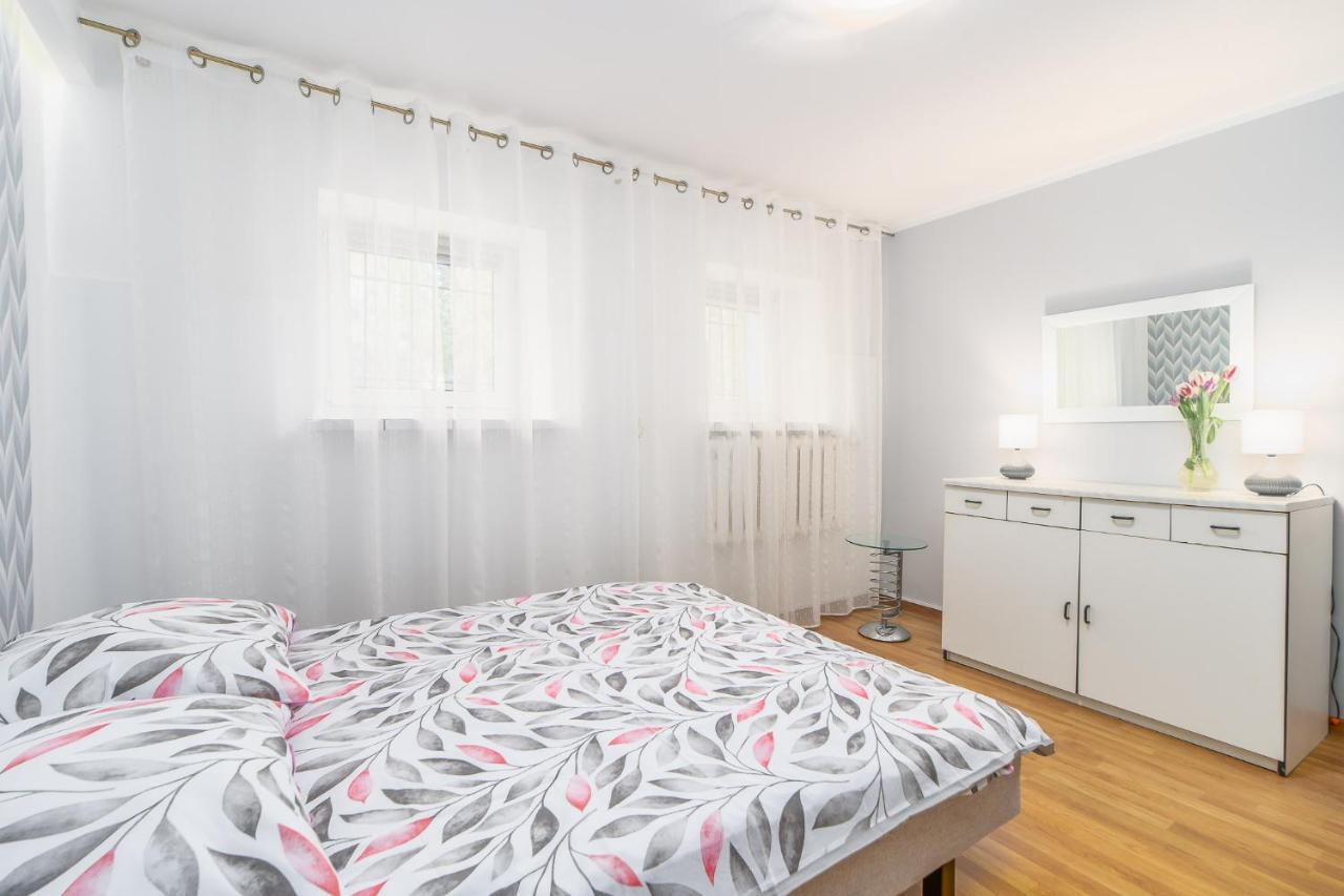 Pod Roza Wiatrow Apartment Kolobrzeg Bagian luar foto