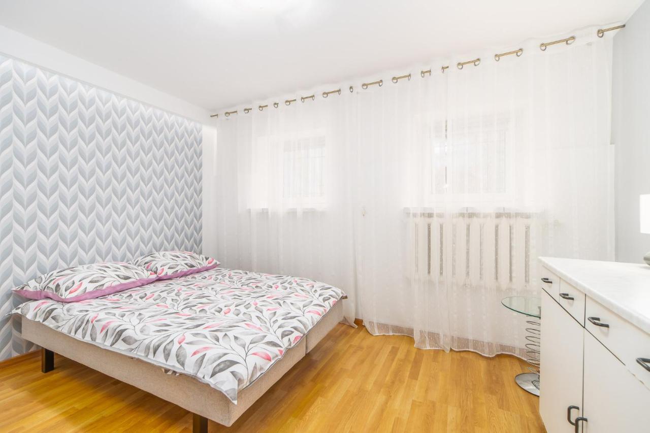 Pod Roza Wiatrow Apartment Kolobrzeg Bagian luar foto